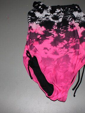 Black & White & Pink 1 Pcs Swimsuit Size 12